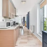 Feniks By Renters *
