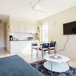 Feniks By Renters Apartamento