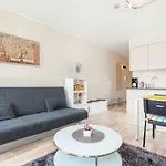 Feniks By Renters